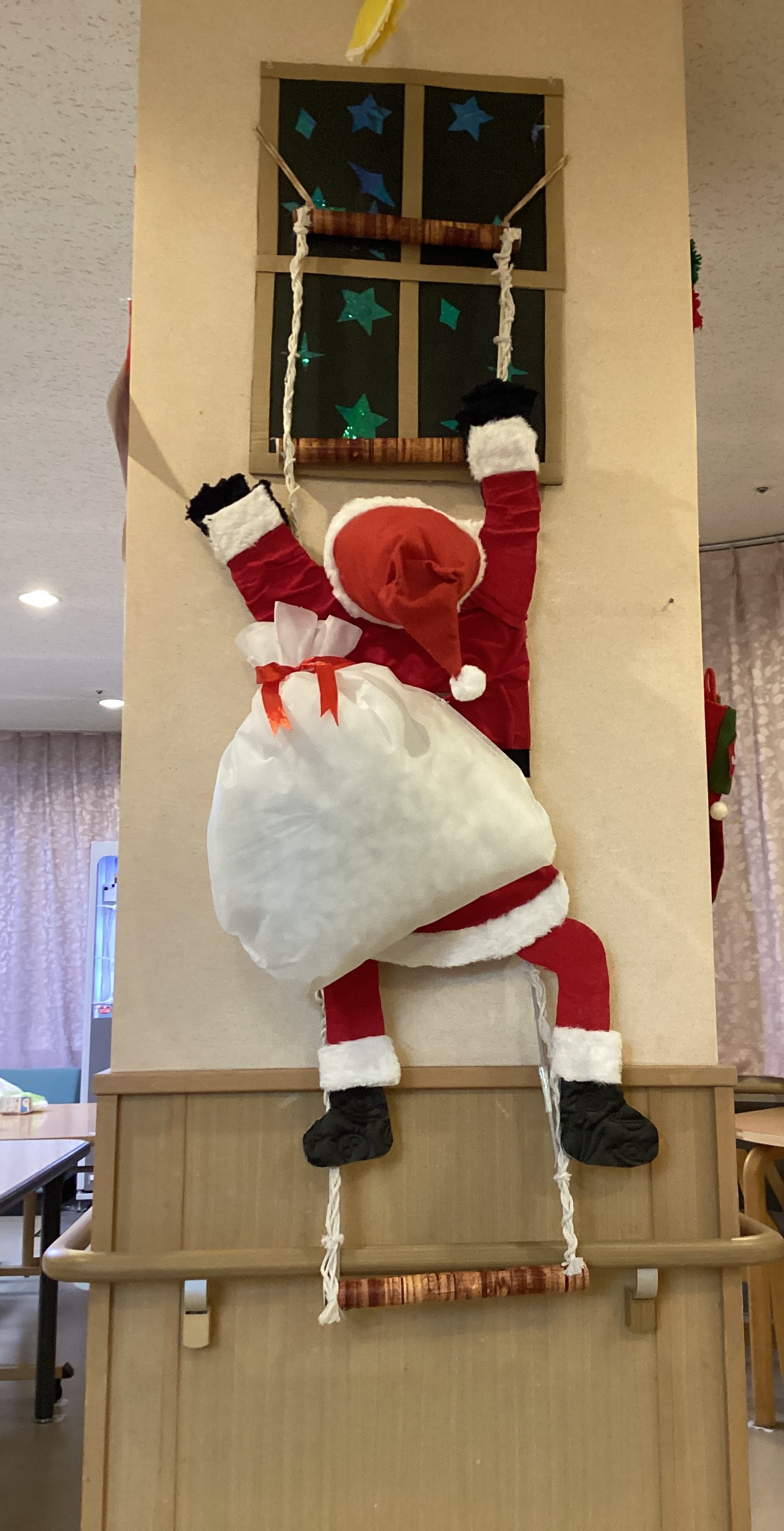 クリスマスの飾りを作りました。